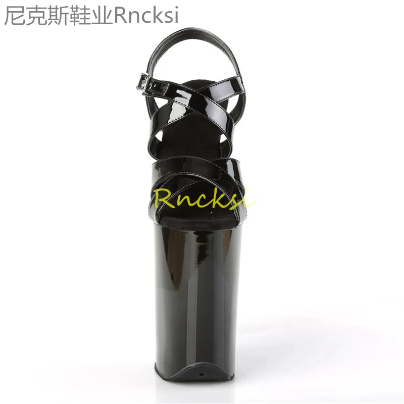 23cm Walk with a thin waterproof platform sandal model with fashionable high heels.