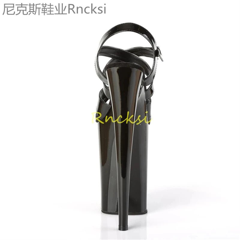 23cm Walk with a thin waterproof platform sandal model with fashionable high heels.