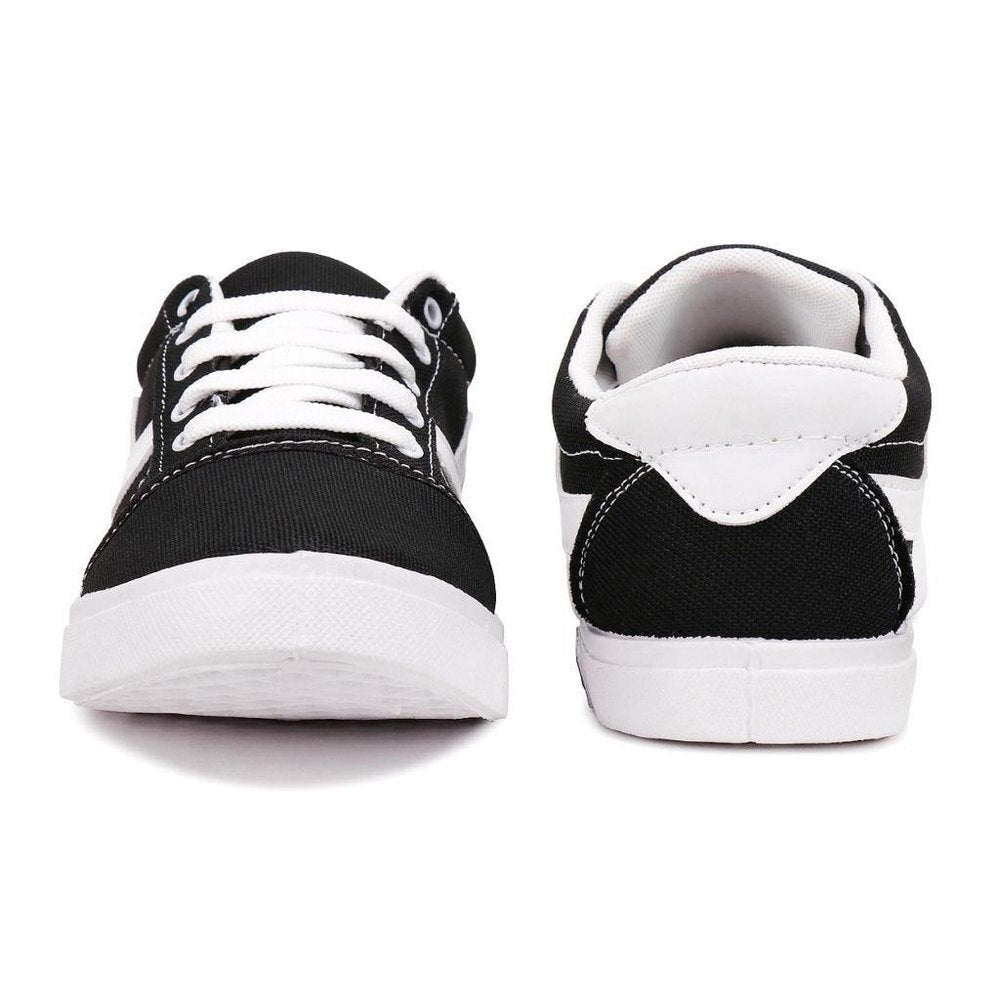 Black and white men's casual shoes with laces, designed as comfortable everyday shoes for men